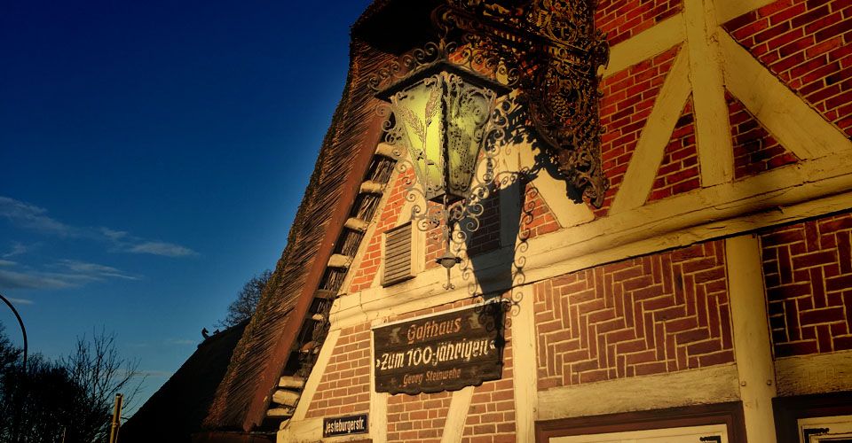 Historische Aussenlaterne vom 100-jährigen in Hittfeld