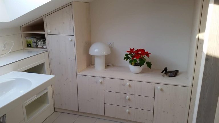 Holz Einbauschrank